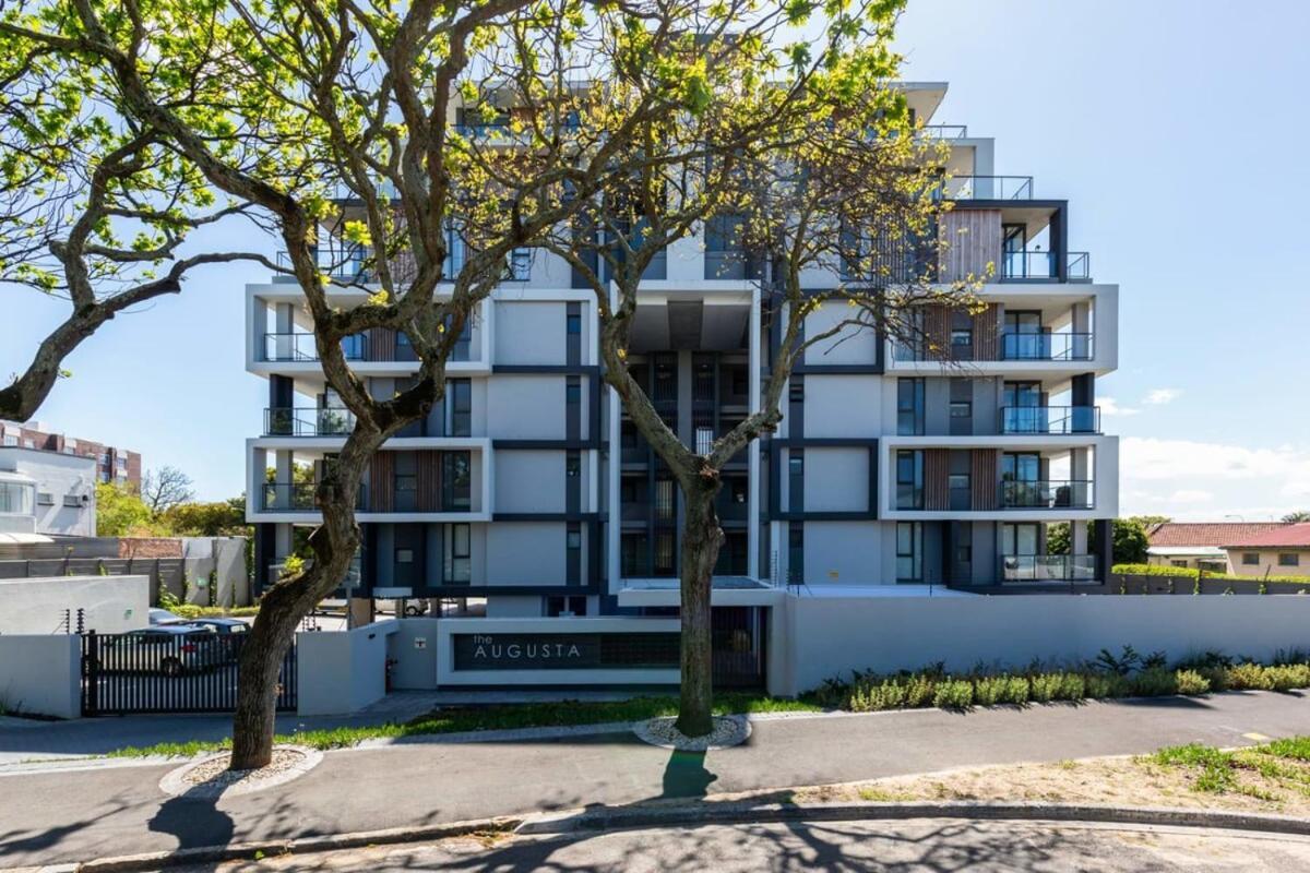 Central Southern Suburbs Leafy Village Neighbourhood Cape Town Exterior photo